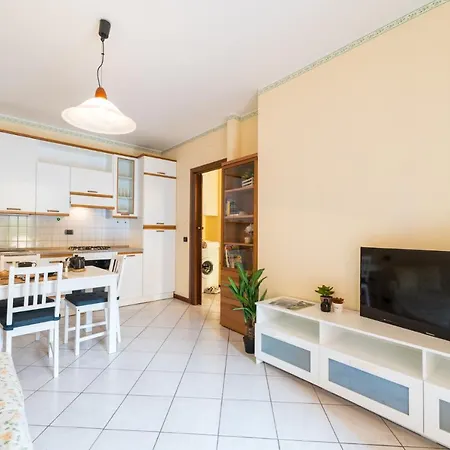 Apartman Gardappartamenti Tito Speri Pool And Garden Sirmione