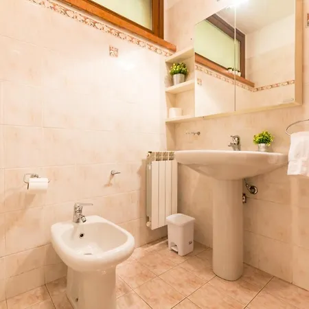 Apartman Gardappartamenti Tito Speri Pool And Garden